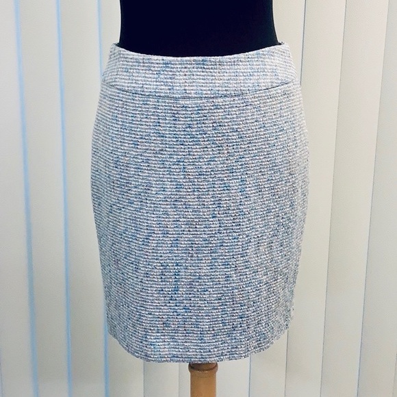 Albert Nipon tweed skirt. - Picture 1 of 11